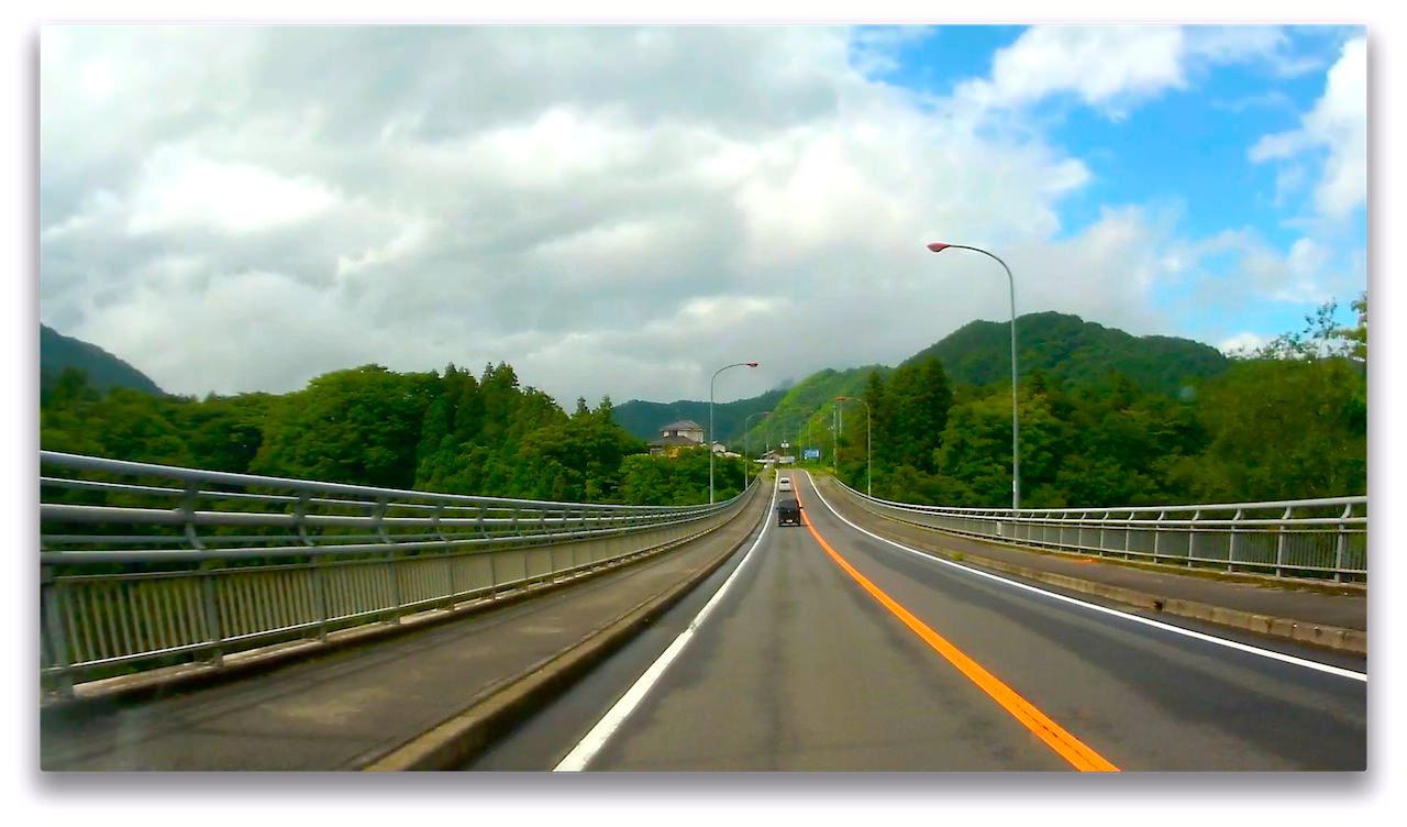 JVC GC-XA1 Drive to Lake Yamanaka-1.jpg