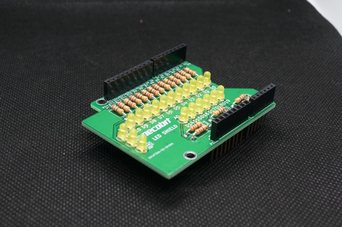 Arduino 用 LEDシールドが、ビット・トレード・ワンのマイ・プロダクト サービスで発売されました